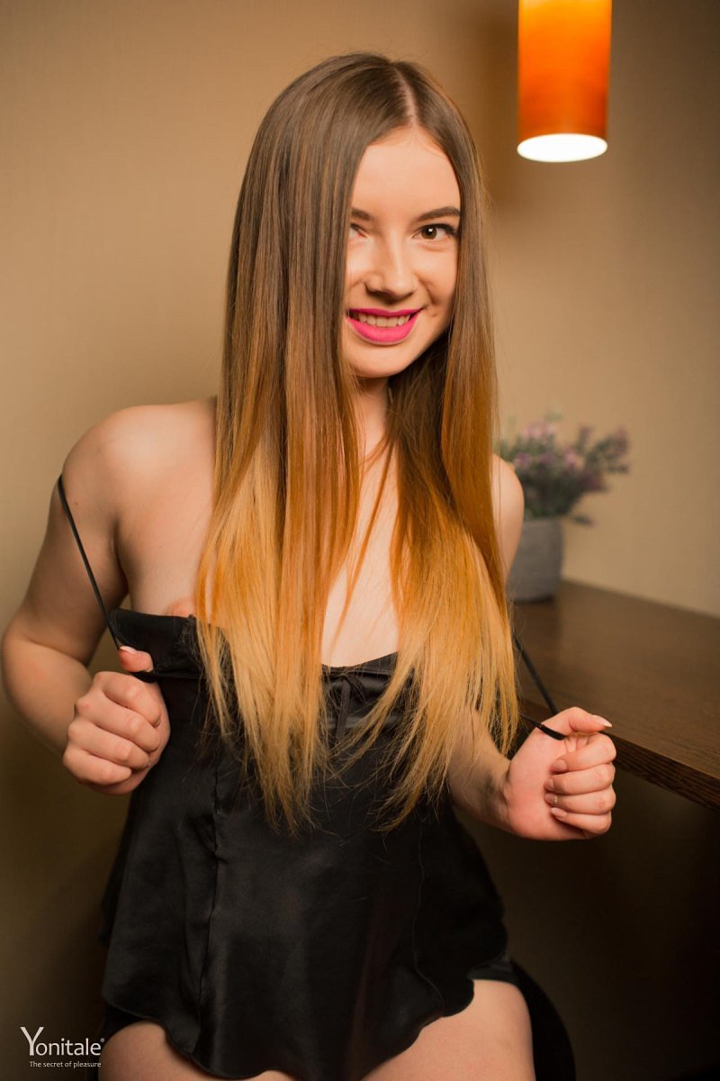 Милана, 22 года, 4 размер груди
